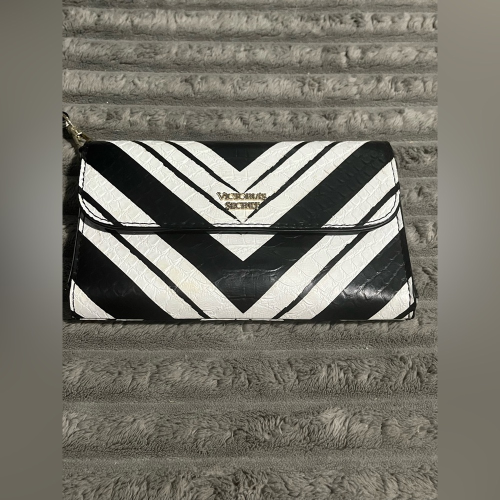 Victoria Secret Black and White Stripe Wallet Wristlet NEW